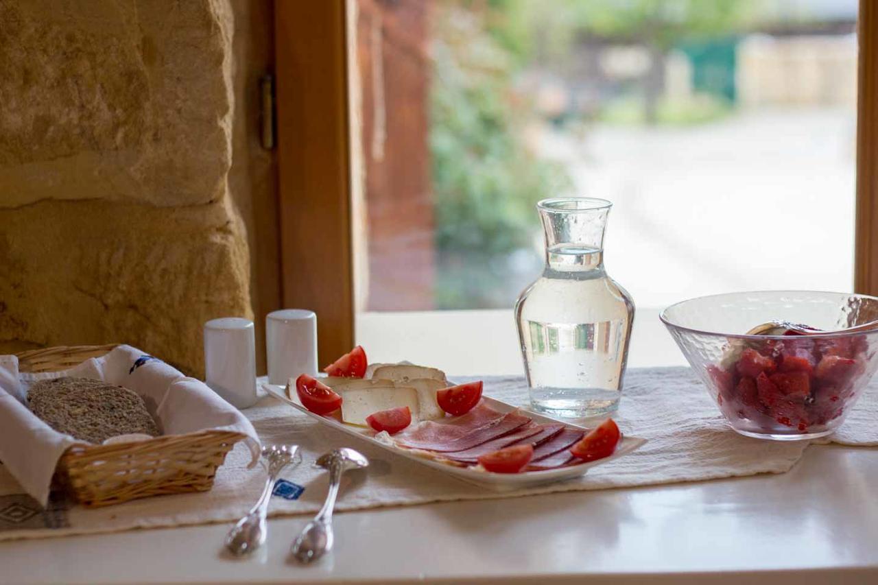 Aux Bories De Marquay, Chambres D'Hotes B&B Avec Piscine Et Spa Pres De Sarlat Bagian luar foto