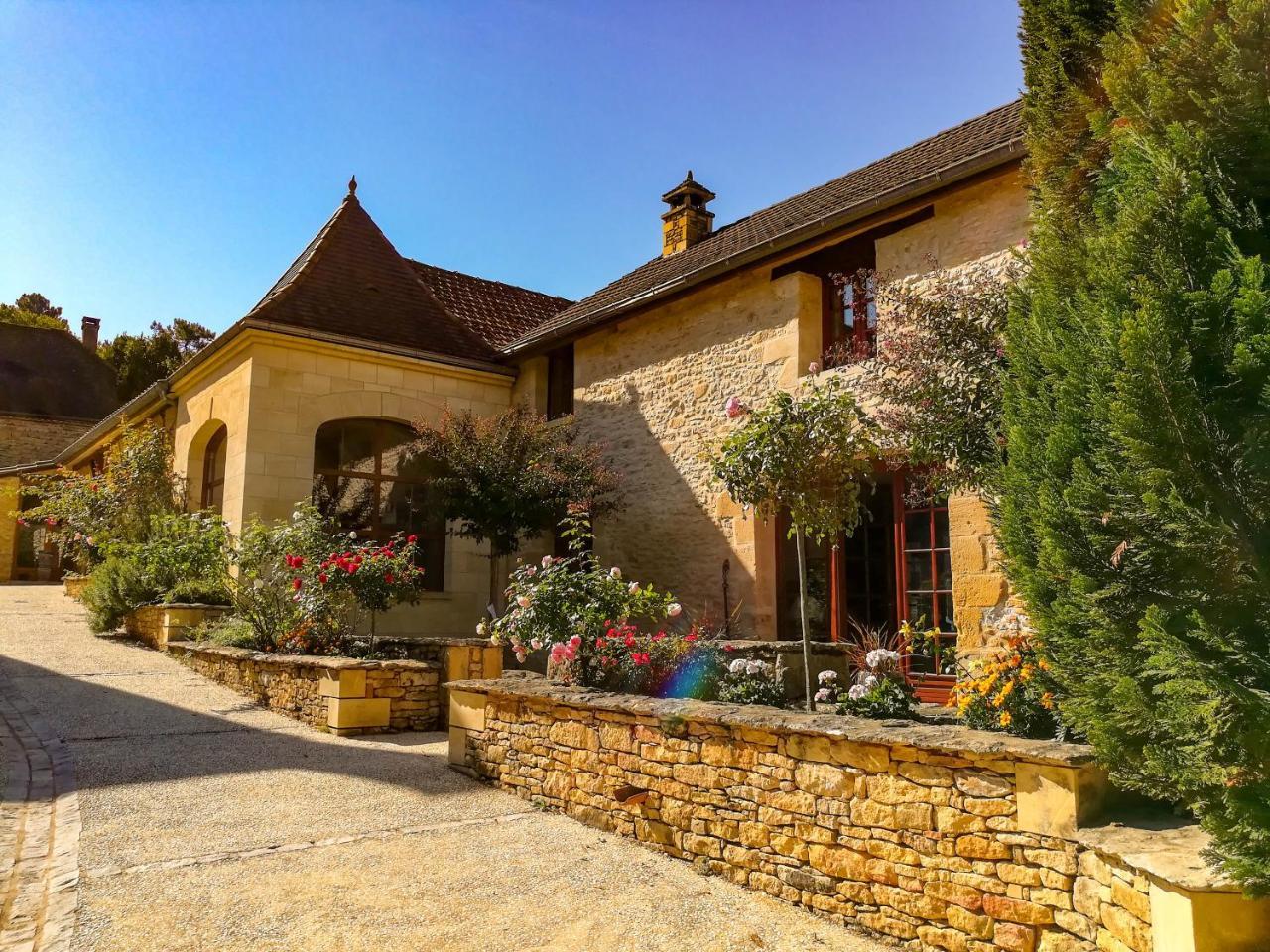 Aux Bories De Marquay, Chambres D'Hotes B&B Avec Piscine Et Spa Pres De Sarlat Bagian luar foto